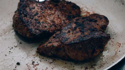My girlfriend served me burnt steak – I’ve never been so disgusted, people say she’s a ‘living nightmare’ & I should run