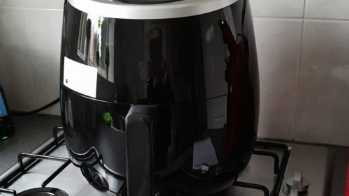Air fryer fans have found one that’s BETTER than the Ninja – and they swear they never use the oven now