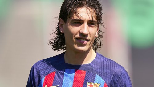 Former Arsenal star Bellerin shows off dramatic new look and leaves Barcelona team-mates shocked on return to training