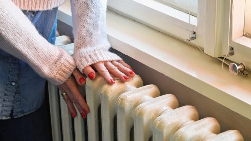 I’m a bills expert – simple radiator tricks to help keep heating costs down this winter