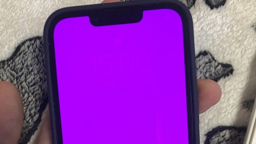 iPhone owners warned of new ‘pink screen’ bug that is VERY bad news for you