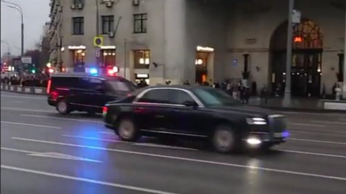 Watch as Putin’s massive motorcade including his fake Rolls-Royce roars through Moscow forcing the city to a standstill