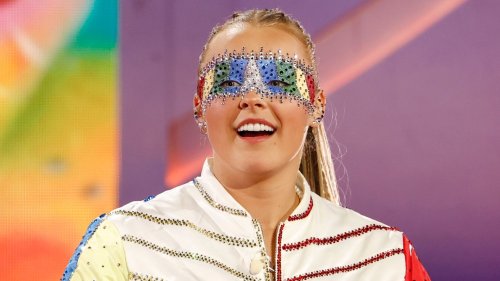 JoJo Siwa’s surprise reaction to Mickey Rourke’s abusive outburst revealed as she quizzes Late & Live audience