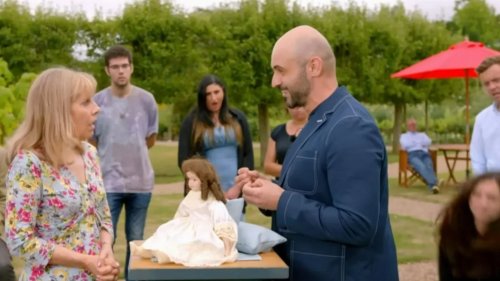 Shock moment Antiques Roadshow audience member FAINTS live on TV – but it’s not all as it seems
