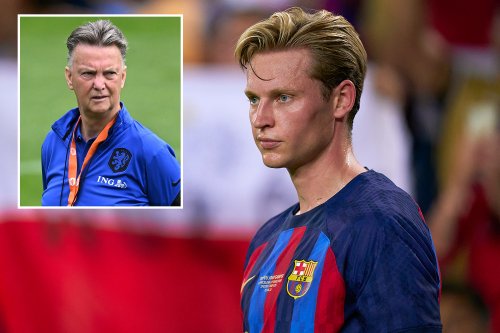 Holland boss Louis van Gaal begs Frenkie de Jong to ditch Barcelona for Man Utd or Chelsea transfer before World Cup