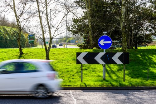 Drivers warned about roundabout rule change to come into force in days