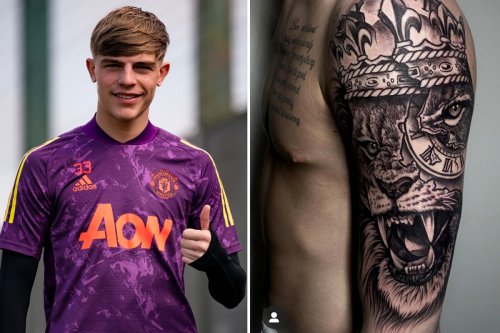 Man Utd star Williams shows off new sleeve tattoo with incredible roaring lion