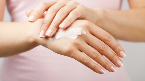 Five savvy tips to protect and take care of your hands this winter