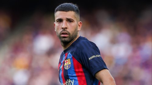 Jordi Alba ‘in concrete transfer talks’ to reunite with Lionel Messi at