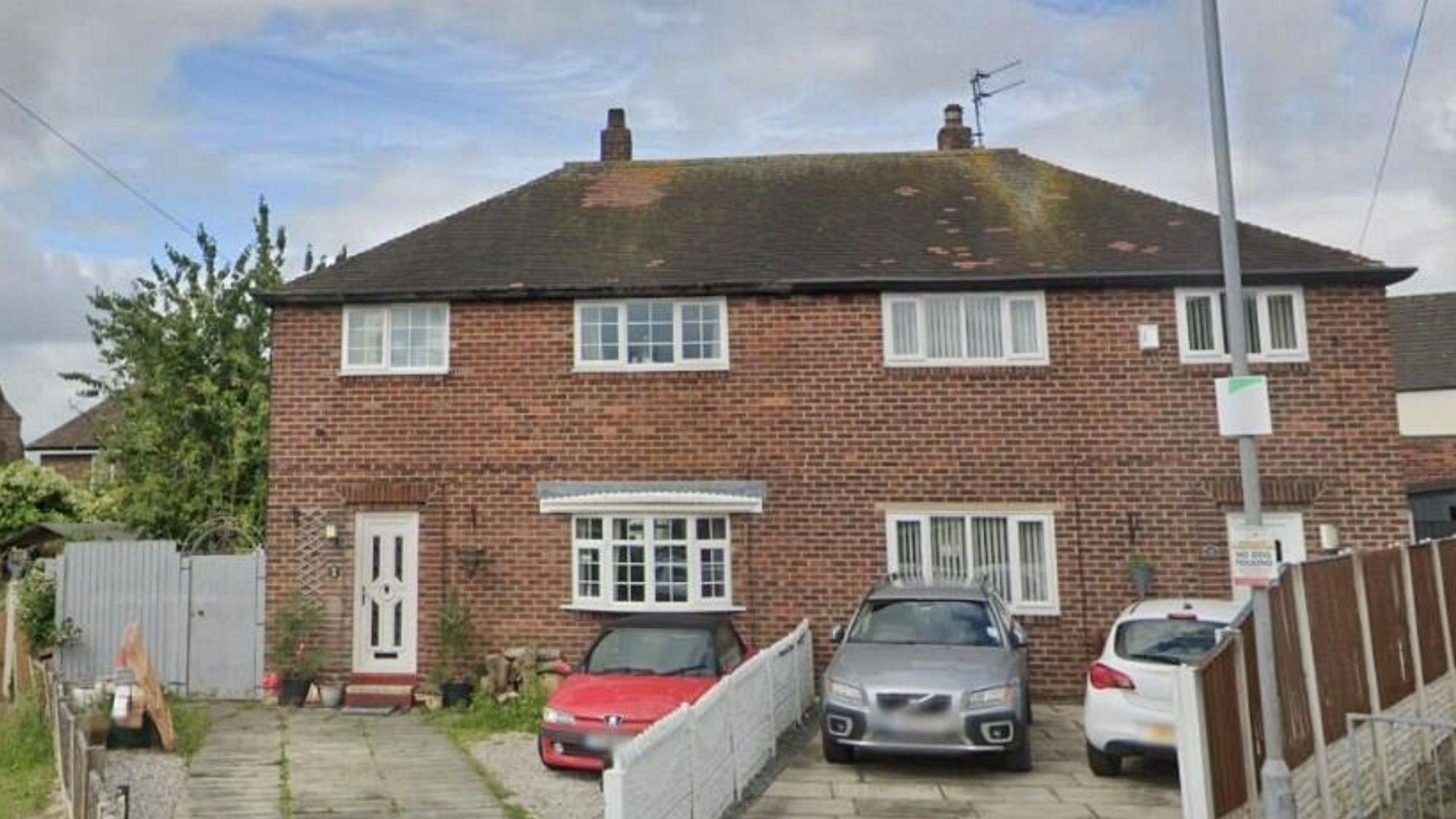 Seemingly normal house on sale for just £185,000 is hiding an incredible secret – take a look inside