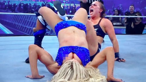 Charlotte Flair suffered unfortunate wardrobe malfunction that forced WWE to cut to black during WrestleMania