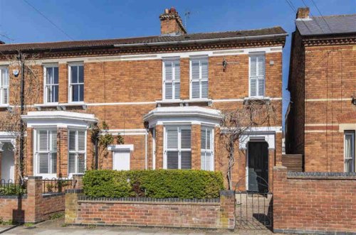 Four bedroom house up for sale for £575,000 holds one VERY boozy secret