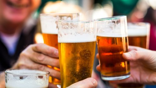 is-it-illegal-to-be-drunk-in-a-pub-uk-rules-explained-flipboard