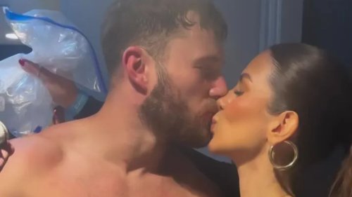 Ekin-Su snogs Curtis Pritchard as she supports Love Island boyfriend backstage at Misfits boxing match