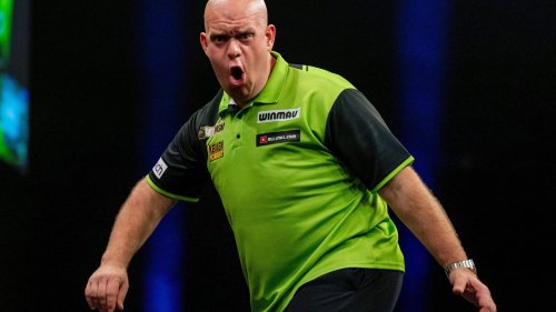 ‘I was stunned’ – Darts icon lifts lid on Michael van Gerwen backstage bust-up with Dutch ace throwing rival over table