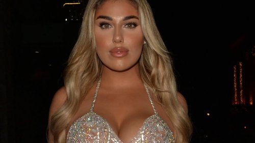 ‘They’re so swollen’ says Love Island’s Anna Vakili as she shows off new boobs days after flying to Turkey for surgery
