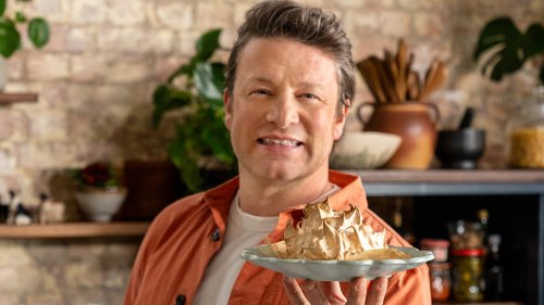 From herb stuffed salmon to peach Alaska, Jamie Oliver’s quick & easy air fryer recipes after he becomes gadget convert