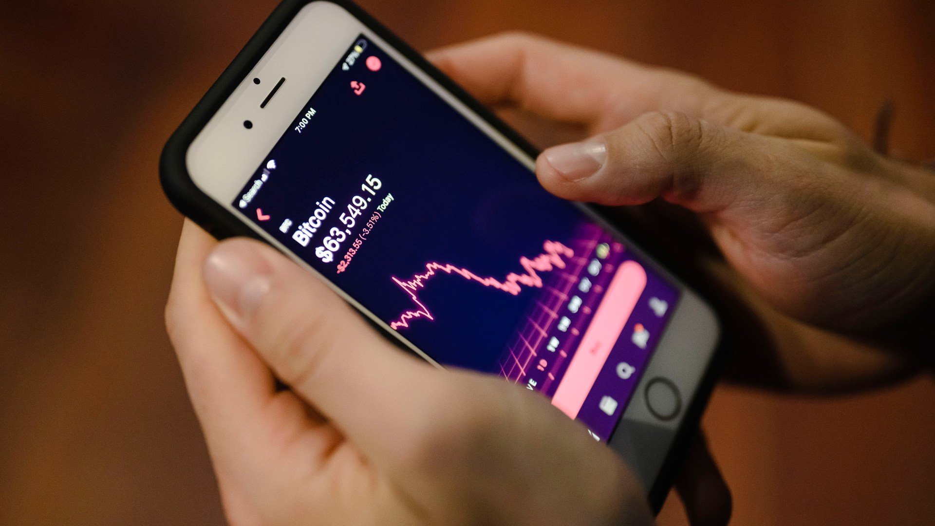 I see crypto beginners make five HUGE blunders all the time – how you can avoid them and start investing w...