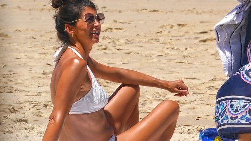 Matt Hancock’s lover Gina Coladangelo soaks up Australian sunshine on the beach while supporting I’m a Celeb star