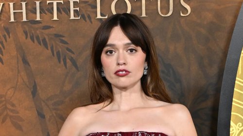 Sex scenes on White Lotus weren’t scariest part, says Aimee Lou Wood as she reveals what Americans think about her teeth