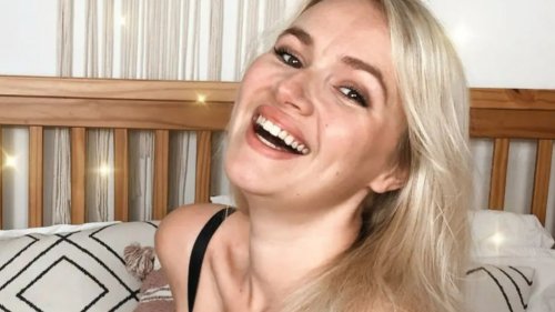 Ex EastEnders star shows off ‘loose skin, belly overhang and saggy breasts’ after health battle