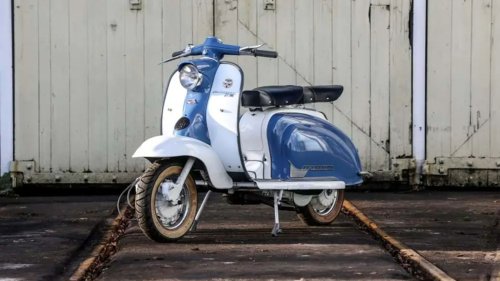 ‘Great prop for a cafe’, praises auctioneer as aristocrat’s vintage motorbike with only 261 miles sells for £1000s
