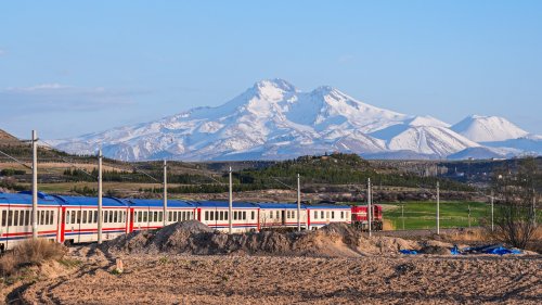 The new sleeper train launching in Turkey this month – and tourists can visit popular holiday hotspots along the way