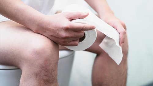I’m a doctor – here’s why you should never put off going for a poo