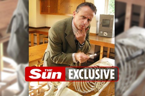 Biology teacher struck off after sending lewd photos to pupil
