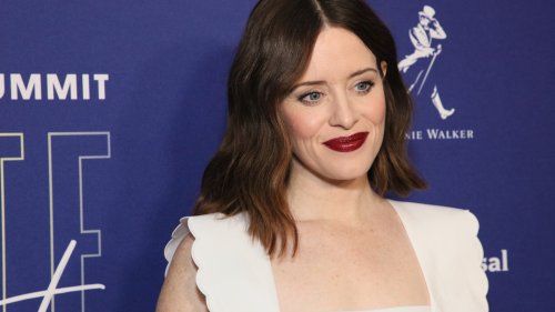 Stalker who left The Crown star Claire Foy fearing for her life after sending 1,000 graphic emails sent back to US | Flipboard