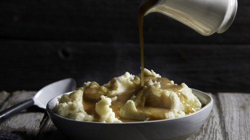 The Temperature Rule To Remember For A Lump-Free Gravy