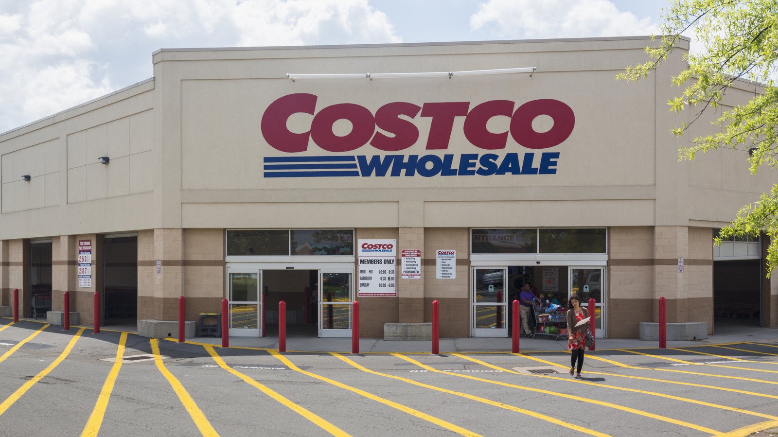Try One Costco Self-Checkout Trick And You Could Get Banned