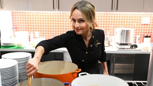 Make Jarred Pasta Sauce Taste A Whole Lot Better With Giada De Laurentiis' Easy Trick