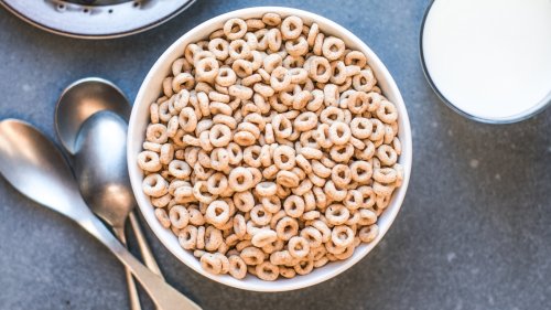 The Vintage Hack That Will Make Cheerios Your Favorite Breakfast