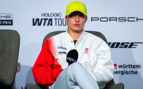 Iga Swiatek explains the difference between playing against Jelena Ostapenko and Aryna Sabalenka after losing at the Porsche Tennis Grand Prix