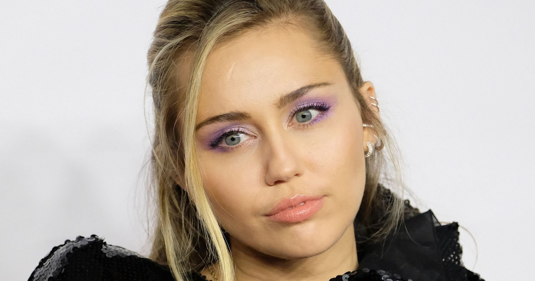 Miley Cyrus Admits How Dad Billy Ray Cyrus Is “Wildly Different” 
