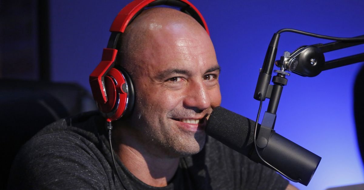 Here's What Other Celebs Have Said About Joe Rogan