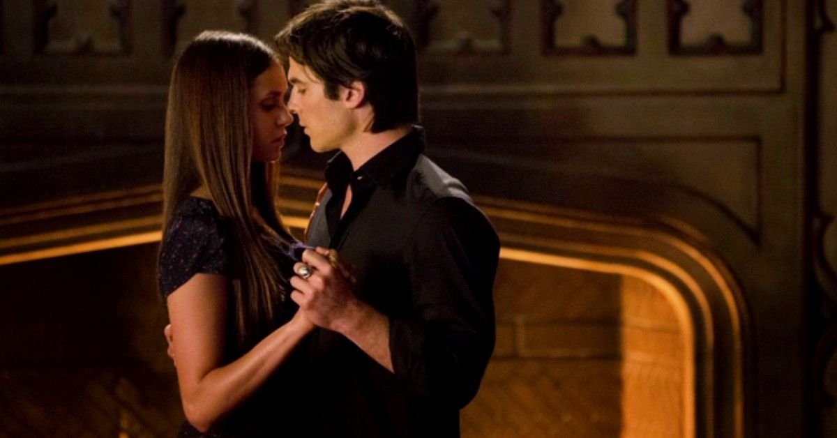 10 Celebrity Exes Who Still Had To Kiss On-Screen