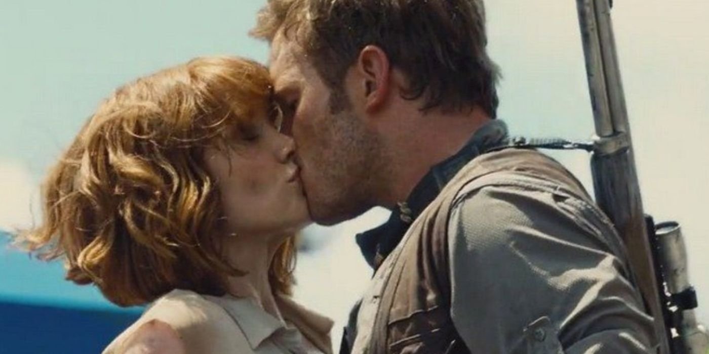 10 On-Screen Kisses That Weren't Supposed To Happen