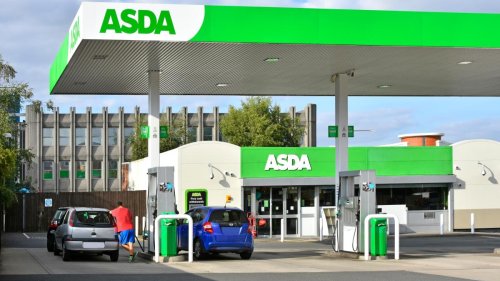 Supermarket filling stations fail to pass on fuel price savings to customers, says RAC