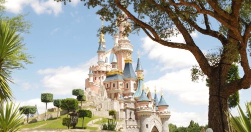 A Full Guide To Every Disneyland Park In The World