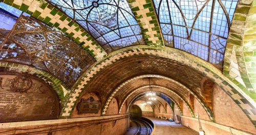 This Abandoned NYC Subway Station Is Really Quite Stunning
