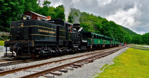 Appalachian Adventure Awaits On This Scenic Vintage Train
