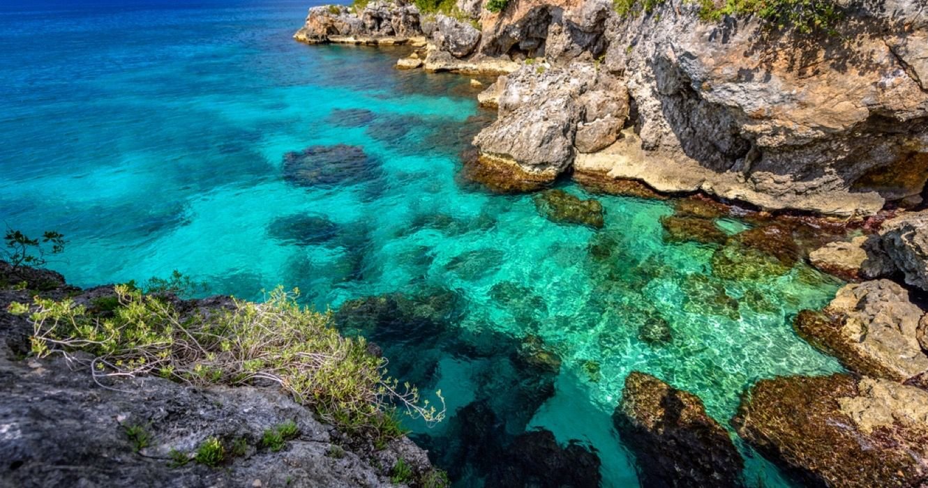The 15 Cheapest Caribbean Islands To Fly To This Summer