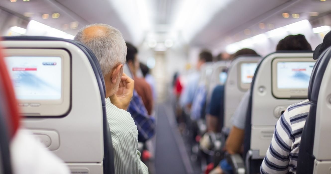 Long Vs. Short Flights: Which Is More Comfortable Why
