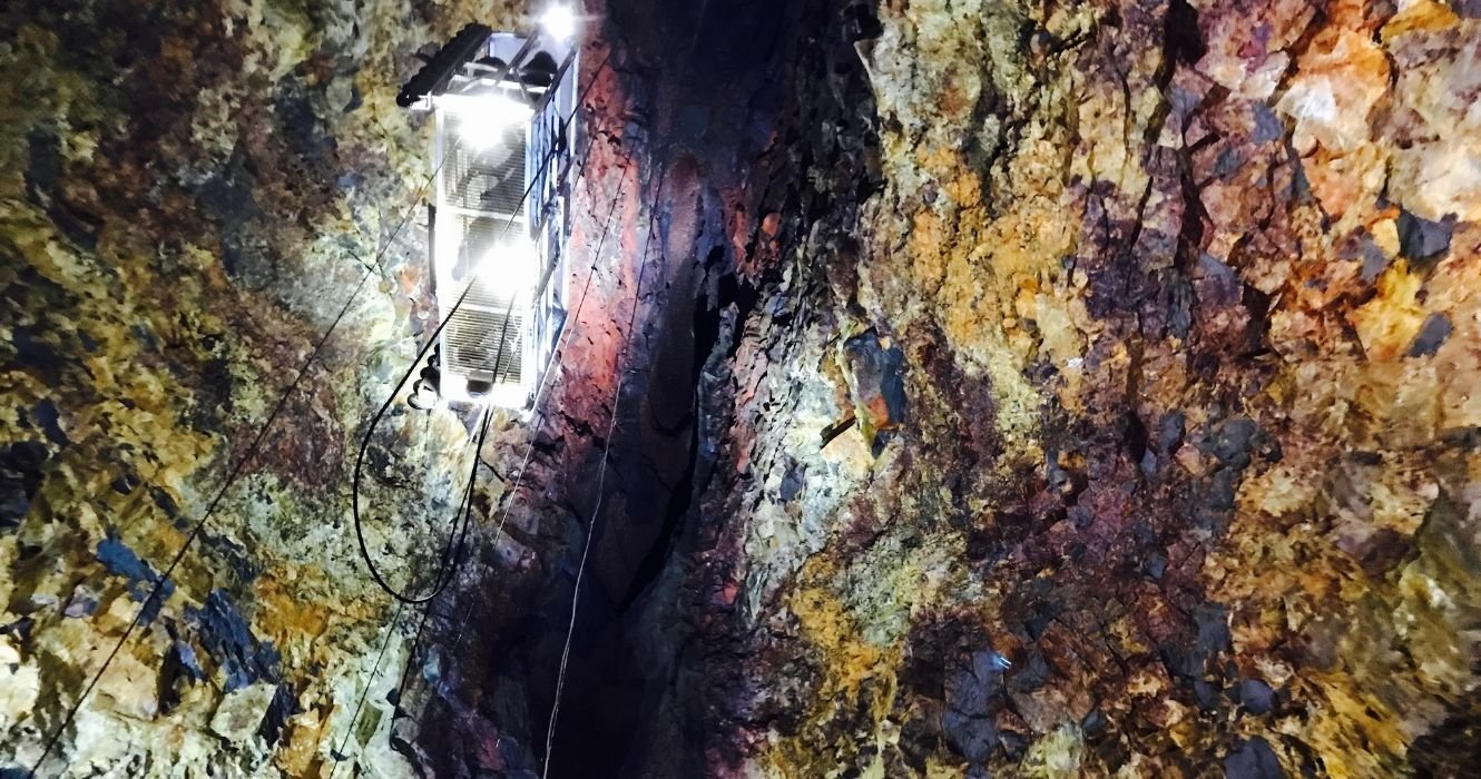 Ever Wanted To See The Inside Of A Volcano? This Iceland Volcano Tour Is Making That A Reality