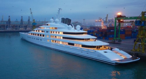 What To Know About The Azzam - The Largest Superyacht In The World