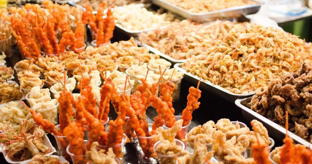 Heading To The Philippines? You Gotta Try These Popular Street Foods
