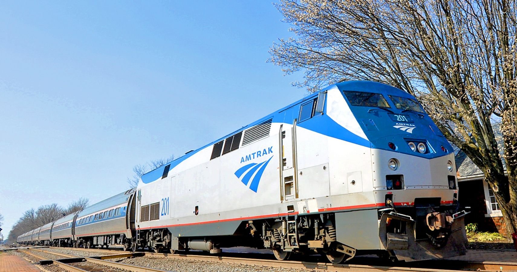 10 Passenger Train Secrets Guests Didn’t Know About
