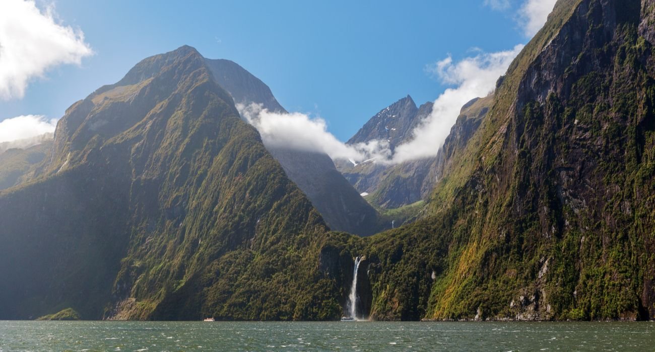 Your Guide To New Zealand's World Famous Fiords